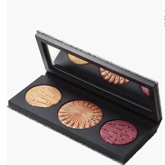 MAC Medium-Deep Flashing Ice Extra Dimension Skinfinish Trio NIB